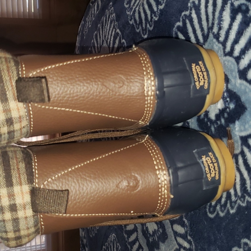 Boots - Picture 2 of 8